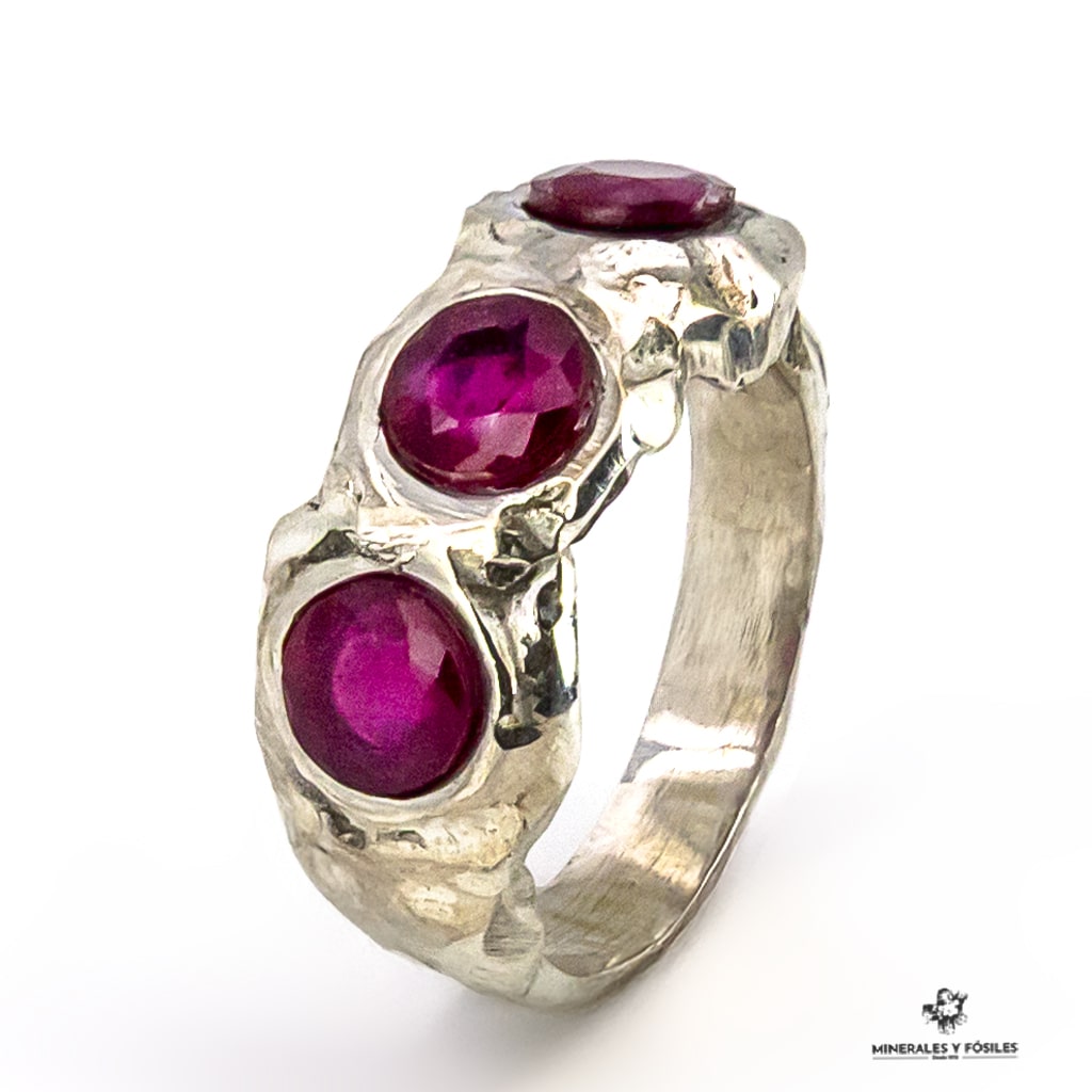 ANILLO DE RUBÍ TRIPLE