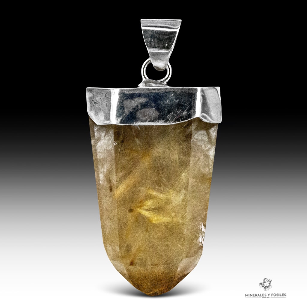 COLGANTE DE CUARZO CON RUTILO EN PUNTA