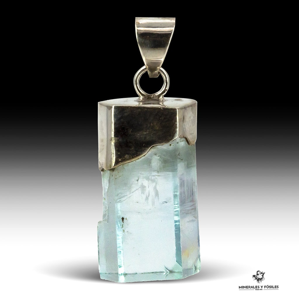 COLGANTE DE AGUAMARINA CRISTALIZADA PLATA