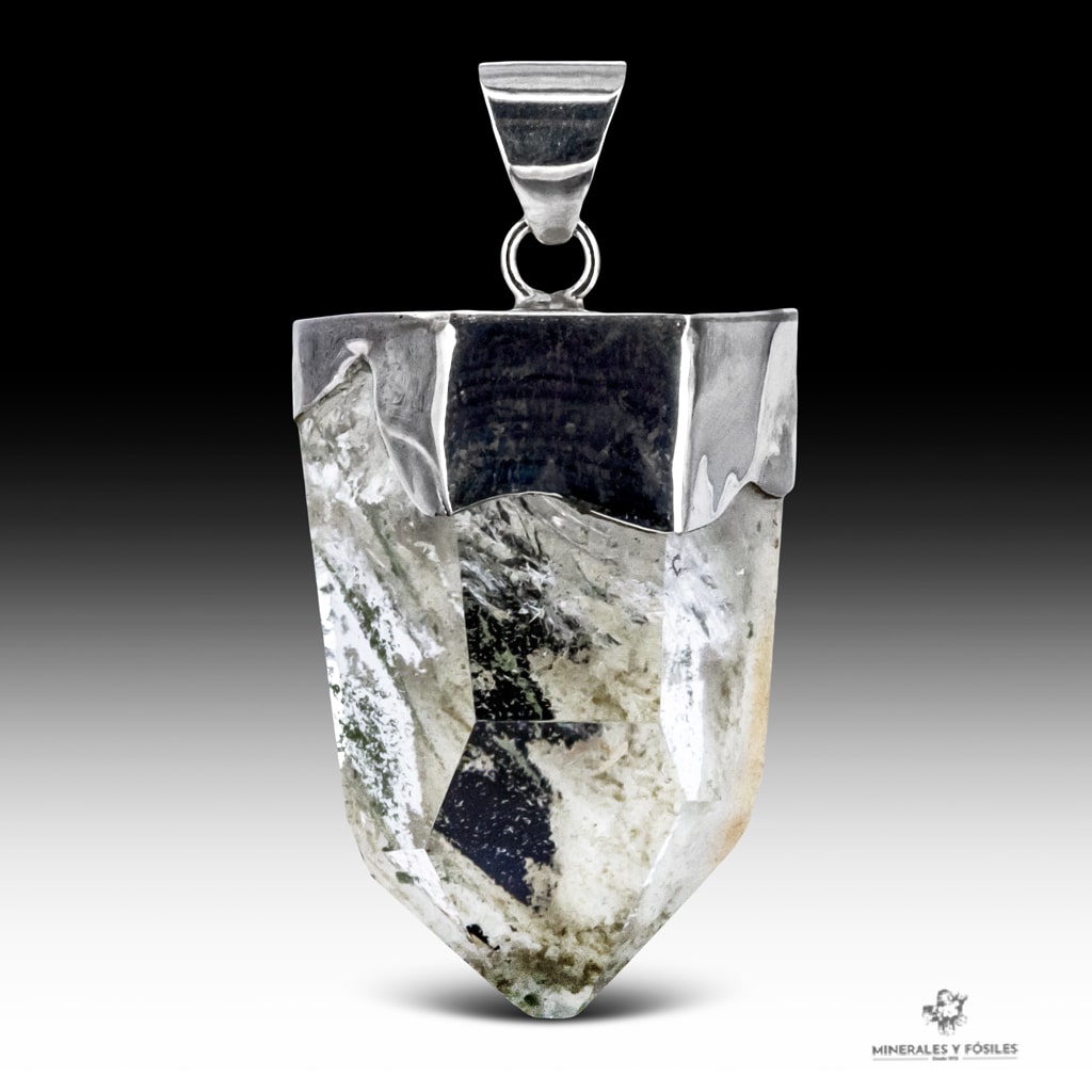 COLGANTE DE CUARZO CRISTAL DE ROCA CON INCLUSIONES